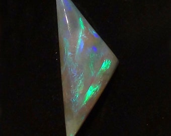 19.28 ct. Semicrystal Australian Opal TURQUOISE-GREEN BLUE