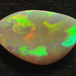 10.86ct! Giant GEM precious opal &quot;red-green-orange-gold