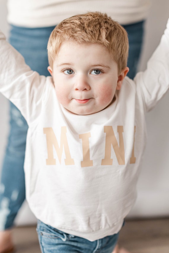 2t top crewneck sweatshirt
