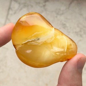 Amber STONE, BALTIC AMBER, Amber Fossil, Resin Polished Anti Stress Gemstone Large Worry Stone Perfect Anxiety Relief Gift