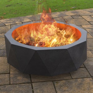 Foyer avec triangles, produit numérique, fichiers DXF, SVG pour cnc, plasma, laser. Art en métal FirePit, Décoration en métal, Cheminée de jardin