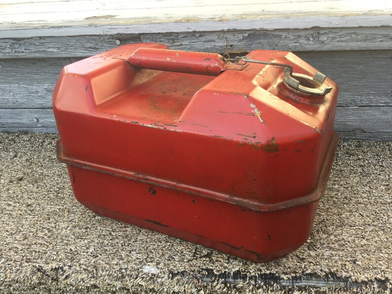 Blitz Gas Can 2.5 Gallon Red Metal USMC 1985 Etsy