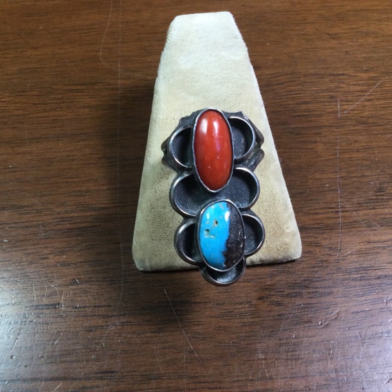 Navajo Turquoise Ring Vintage sterling Coral and … - image 3