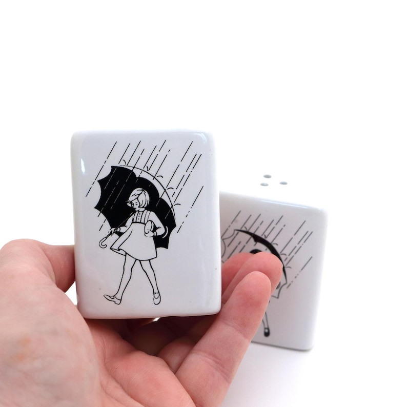 Salt and pepper shakers, girl with umbrella, vintage image, rectangular, funny novelty gift Bild 5