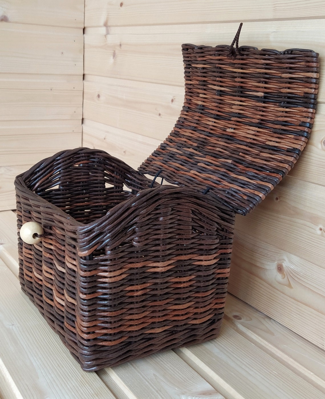 Small wicker chest. Wicker basket with hinged lid. Lidded Etsy