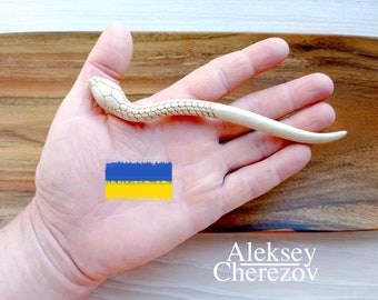 Snake hair stick, Wooden hair pin serpent, Gift for a girl, Hair accessories, Hair chopsticks .