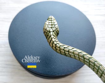 Snake hair stick, Wooden hair pin serpent.