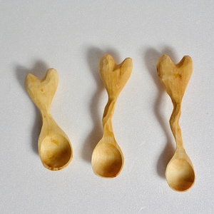 The heart spoons, spoons, children&#39;s spoons, favorite food spoons, wooden spoons