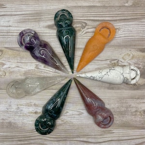 Crystal Goddess | divine feminine | altar crystals | altar decor | goddess decor | gemstone goddess | fertility goddess | goddess carving