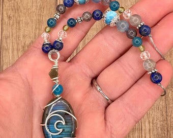 Moldavite Necklace for manifesting transformation, change, and healing | moldavite, apatite, and labradorite pendant | Adjustable Necklace