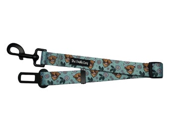 The Crafty Dog Co - The Crafty Cow Car Seat Belt Restraint -  Car Safety Clip Dog Accessories Autumn Summer Highland Cow Mint Green Puppy