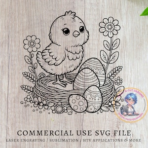 花のモチーフが付いた愛らしいイースターのひよこの SVG ファイル デザイン要素