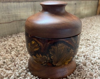 Salmon Hybrid Algarita/Walnut Lidded Pot