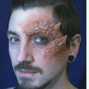 Dragon/écailles/lézard demi-visage prothétique, maquillage SFX, appareil en silicone, halloween, effets spéciaux, cosplay, LARP image 4