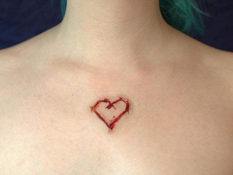 Heart scar engraved wound prosthetic - Etsy 日本