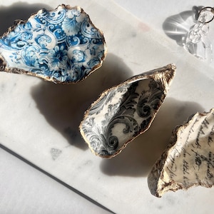 Oyster shell ring trinket dish,Gold blue Shell ring tray, Bridal Shower beachy favors, small  Indigo shell decor, Top bridesmaid gift 2024