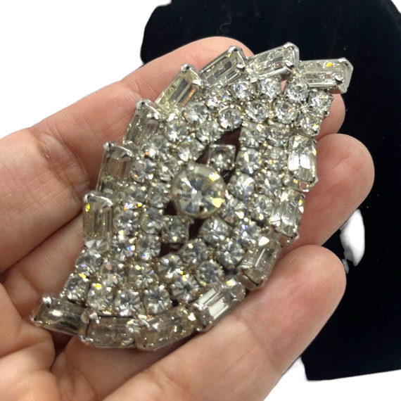 FANTASTIC Vintage Juliana Style Rhinestone Brooch… - image 2