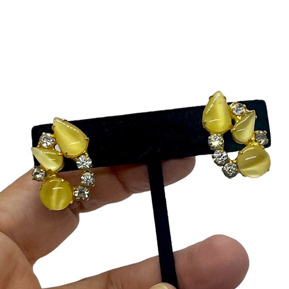 DIVINE Vintage Yellow Rhinestone Earrings 1940s 1… - image 2