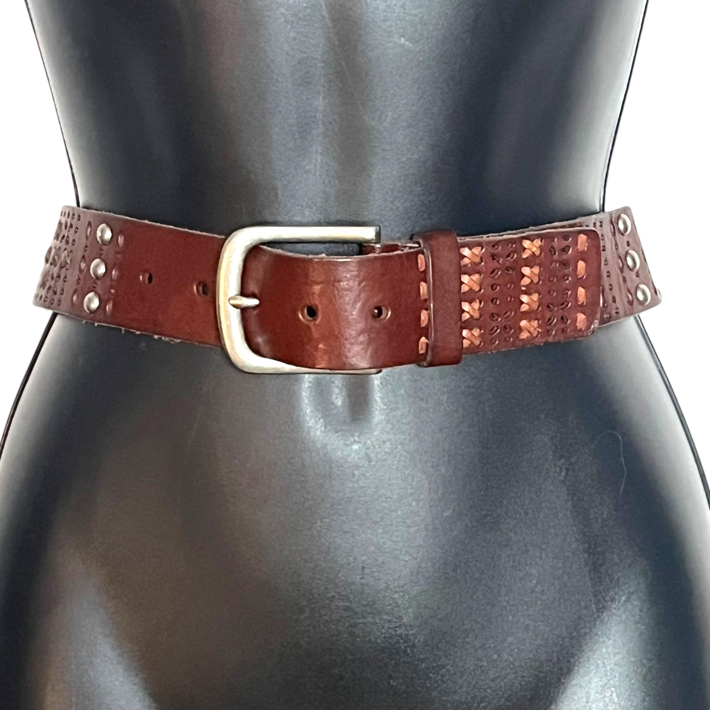 Y2K BROWN BELT UNBRANDED FAUX LEATHER BROWN PREOWNED Vegan Vintage Brown Studded Belt: Y2K Vegan Leather Western Boho  main image 2