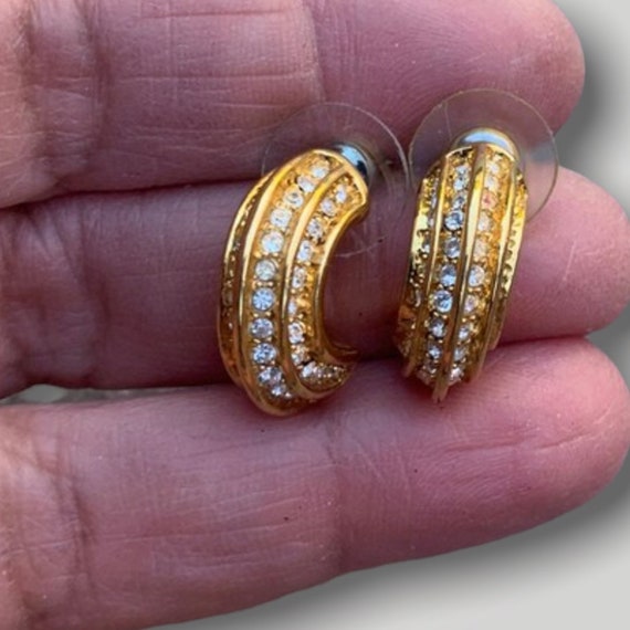 TERRIFIC Vintage Napier Hoop Earrings 1980s 1990s… - image 5