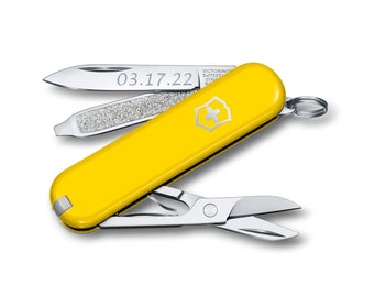 Personalized Swiss Army Classic SD 58mm Pocket Knife - Free Engraving!