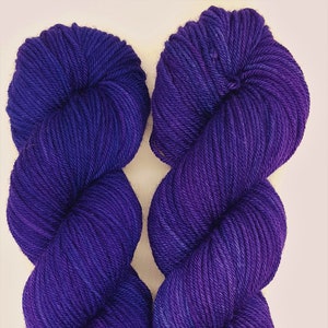 Brilliant Amethyst | 1 skein | Hand Dyed Yarn | Merino wool