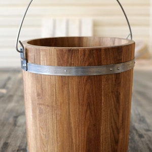 Hölzerner Eicheneimer [10L - 15L] Rustikales Whiskyfass / runder Wassereimer mit Griff - Traditionelle Cooperage