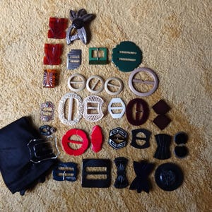 VINTAGE BUCKLES-Job Lot 30 Buckles-1930s and 1940s.