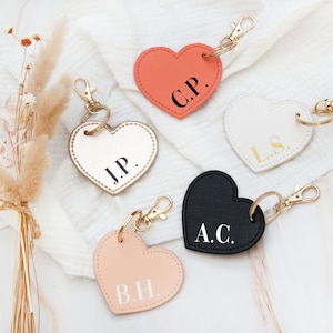Schlüsselanhänger personalisiert mit Name, Saffiano Leder Anhänger, Taschenanhänger, Weihnachtsgeschenk Familie, Personalisierte Geschenke