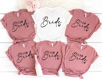 Jga Shirt personalisiert, Braut & Team Braut Shirts, Junggesellinnenabschied outfit Hochzeit Geschenk für die Braut Brautjungfern Trauzeugin