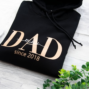 Dad Papa since Hoodie personalisiert , Sweater ,T-Shirt Hoodie, Dad Shirt Sweater personalisiert Vatertagsgeschenk Geburtstag Bild 1