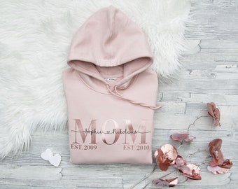 Mom Hoodie , Dad Hoodie , Mom Shirt mit Kindernamen , Mama tshirt personalisiert, Family Outfit , Weihnachtsgeschenk , Geschenksidee