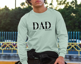 Dad | Papa EST. Hoodie personalisiert ,Weihnachtsgeschenk Papa | Weihnachtsgeschenk personalisiert | Vatertagsgeschenk | Geschenke Männer