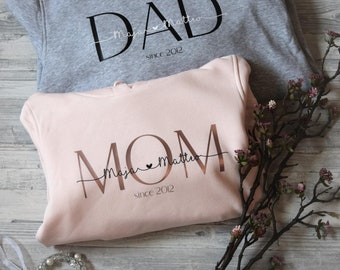 Mom Hoodie personalisiert mit Kindernamen Geburtsjahr, Mom Shirt , Muttertagsgeschenk, Vatertag, Weihnachtsgeschenk, Geschenk zur Geburt