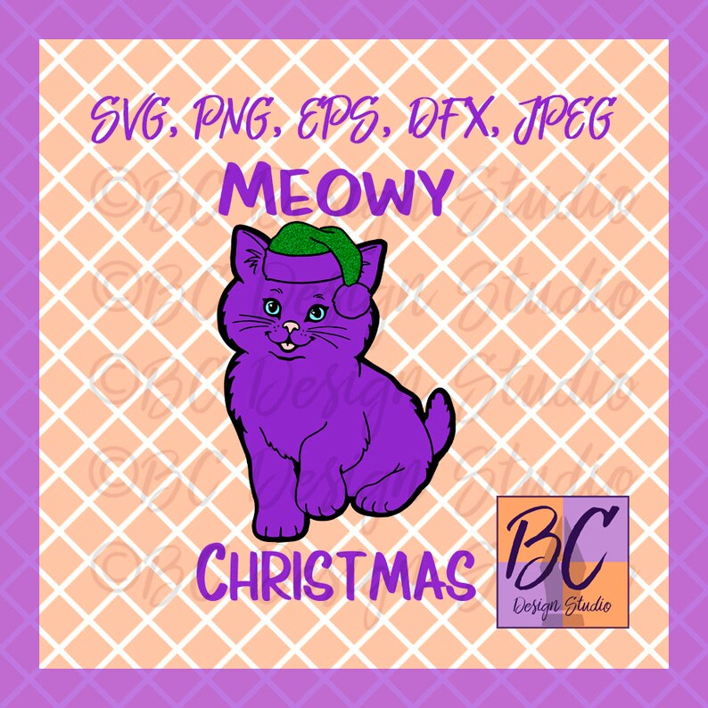 Puede incluir: Gato morado con un gorro de Pap&aacute; Noel verde con el texto "MEOWY CHRISTMAS" y un logotipo que dice "BC Design Studio" en un cuadrado blanco con un borde morado.