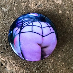 Bazil Booty Button