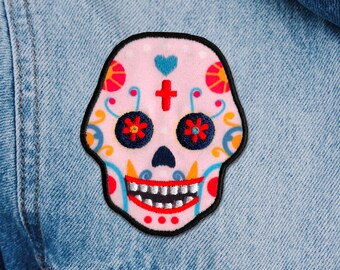 Naszywka z czaszką cukrową | Naszywka do prasowania z haftem Dia De Los Muertos | Modne, dziwne, zabawne naszywki, które uwielbiamy nosić | DARMOWA WYSYŁKA