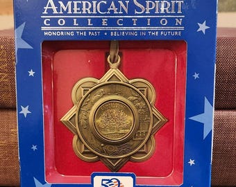 1999 Hallmark American Spirit Christmas Ornament  Connecticut  State Quarter