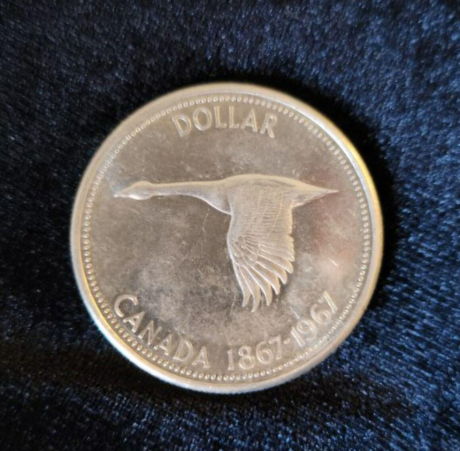 カナダ 1967年 1ドル銀貨 ガン 連邦100周年記念 銀貨 古銭 カナダ