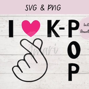 Può includere: Progettazione grafica in bianco e nero con il testo "I love K-POP" e un cuore rosa. La grafica include anche un gesto della mano con le dita che formano un cuore. Il testo "Download immediato!" è incluso anche nel design.