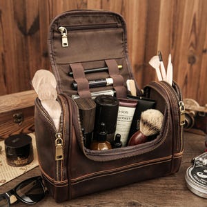 Personalisiertes Leder Dopp Kit - Laser gravierte Herren Kulturtasche, Geschenk für Ihn, Trauzeugen