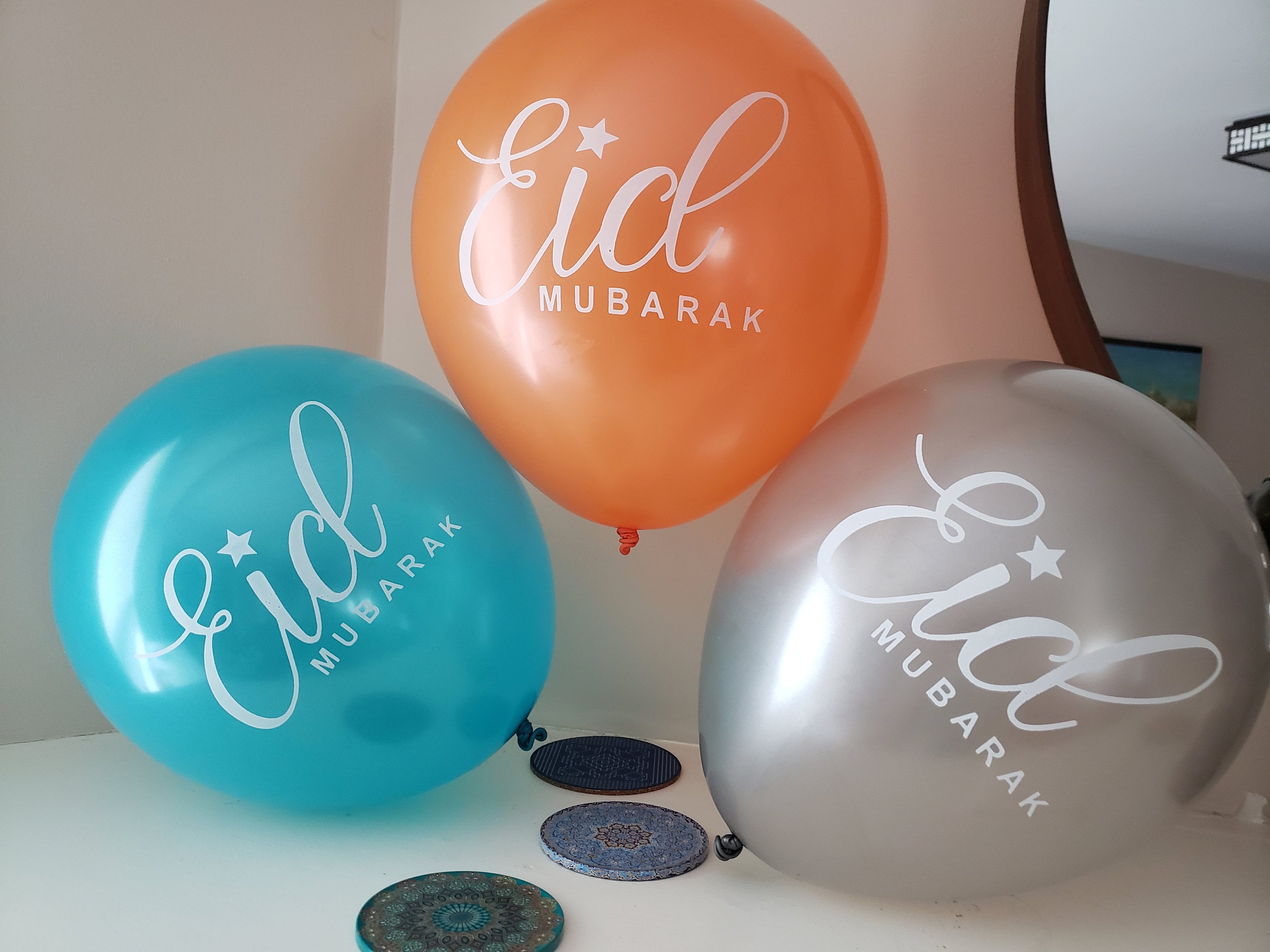 Shareit логотип. Разноцветные хромовые шары. Мусульманские шарики для женщин. Программа shareit. Иконка шареит.