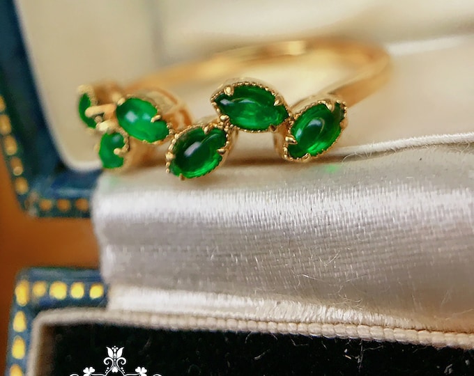 18k gold natural Twig cluster Emerald ring/Engagement Wedding multi stone emerald band/Vintage Celtic Unique promise ring/Handmade jewelry