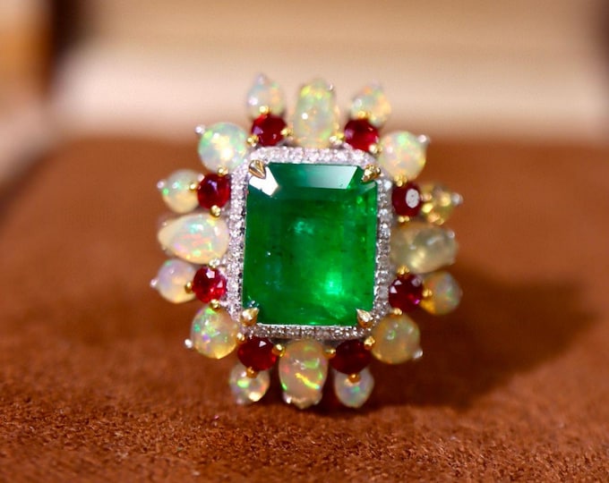 Luxurious Natural Emerald Opal Halo Engagement Wedding Ring in 18k gold with diamonds/Emerald Classic ring/Ruby opal emerald vintage ring