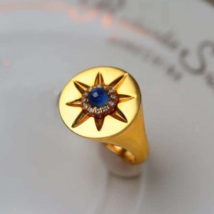 18k solid gold genuine blue sapphire signet ring/dainty royal blue signet ring/Unique blue sapphire signet ring/modern sapphire ring women