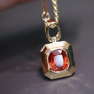 Natural high end Fanta stone orange garnet pendant in solid 18k gold/Orange stone necklace/Unique vivid orange garnet jewelry/Anniversary