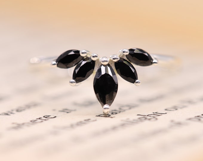 18k solid white gold curve natural black agate wedding band/Engagement Wedding Bridal Band/Eternity Forever/Proposal/Birthday anniversary