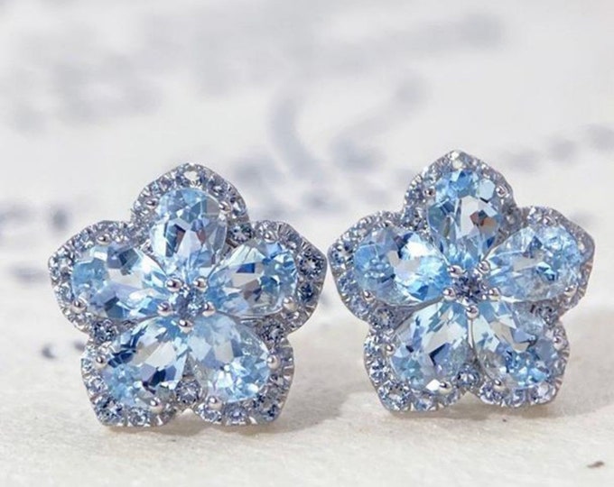 flower aquamarine earring studs/18k white gold aquamarine studs/pomegranate earrings/cool earrings/unique blue studs/bridesmaid earrings