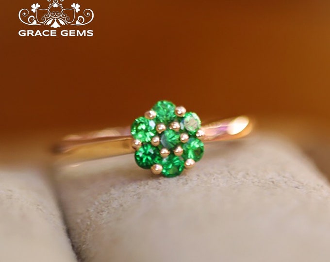 Flower shape 18k Gold Natural Green Garnet ring/Engagement Wedding Tsavorite band/Garnet stone/Art Deco Boho Halo Ring/Unique Promise ring