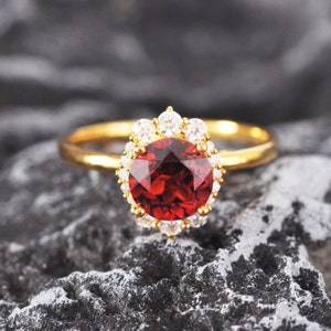 Genuine Pigeon Blood Garnet Engagement ring in 14k/18k gold with Diamonds/Natural Mozambique garnet ring/Garnet stacking ring/Art Deco ring